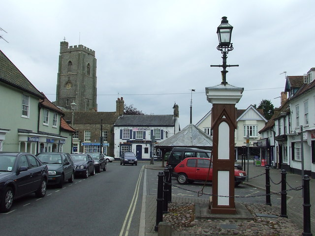 Mildenhall marketplace, market cross and church